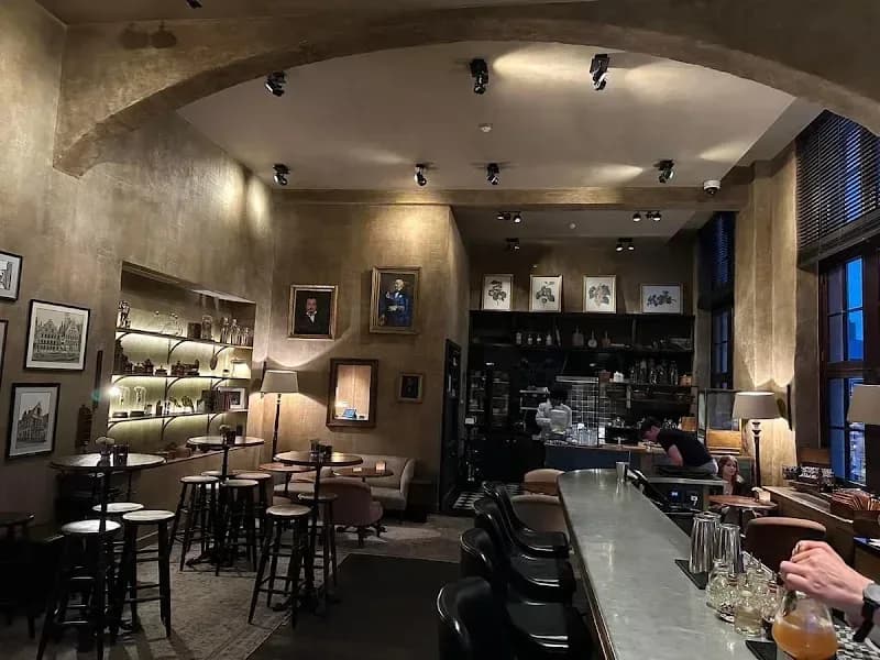The Cobbler — Graslei/Korenlei, Gent